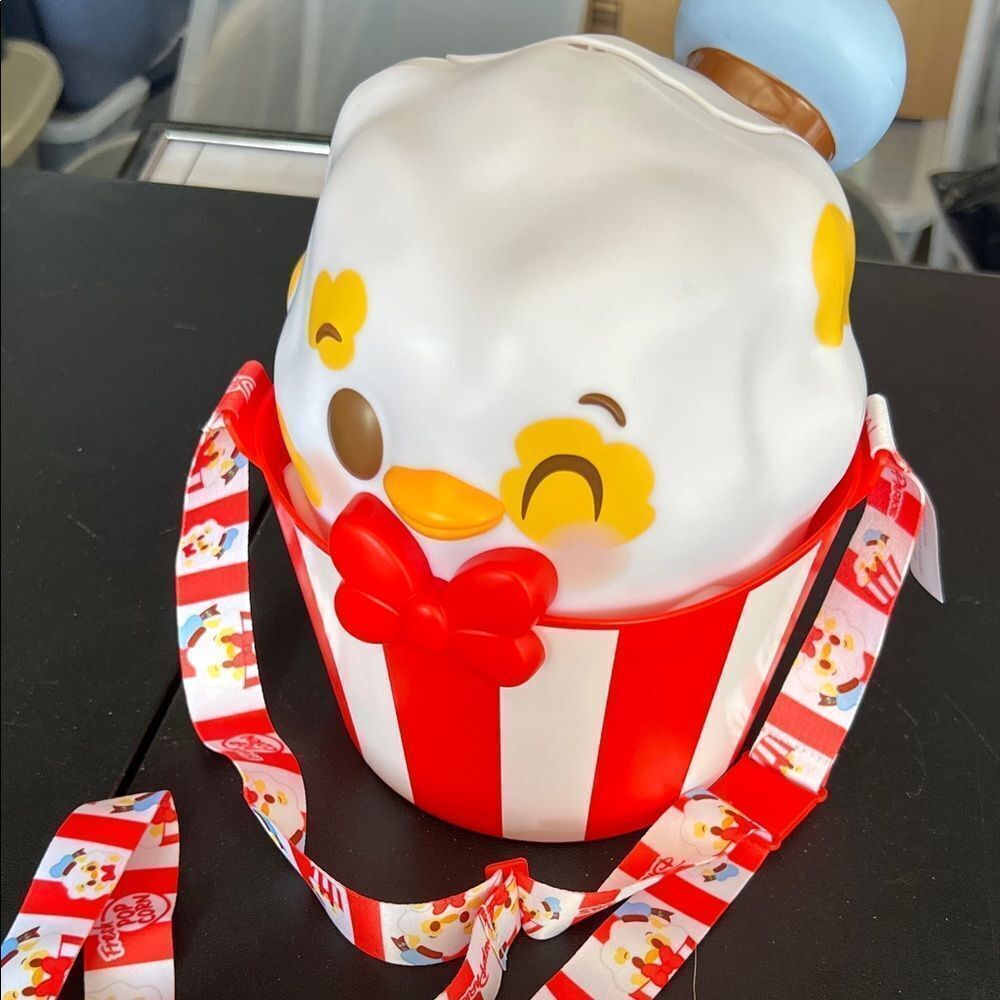 2024 Disney Parks X Munchlings Donald Duck Popcorn Bucket
